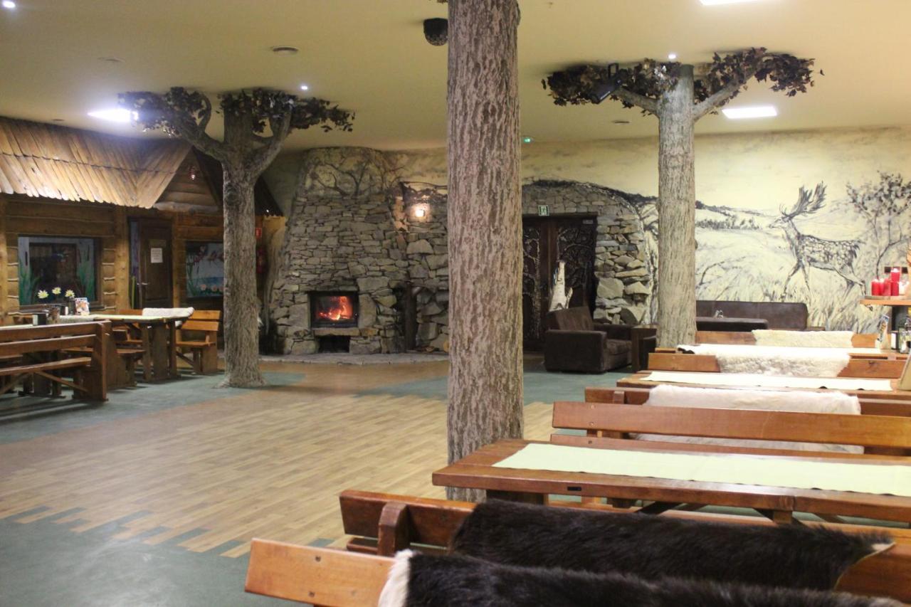 Bieszczadzkie Wrota Lasu Hotel Steznica  Exterior photo